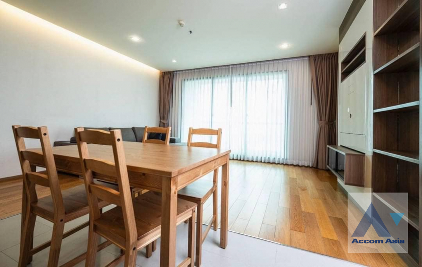 Fully Furnished |  2 Bedrooms  Condominium For Rent & Sale in Silom, Bangkok  near BTS Chong Nonsi (AA39576)