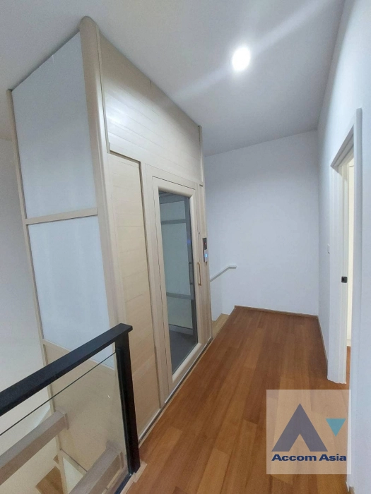 5  3 br House For Sale in  , BTS Phra khanong AA39588