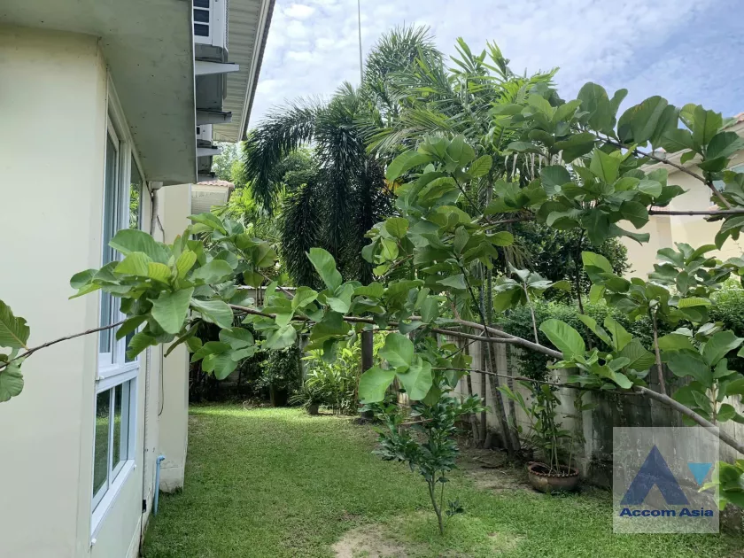 4  4 br House For Sale in Latkrabang ,Bangkok  at Supalai Park Ville Romklao-Suvarnabhumi AA39595