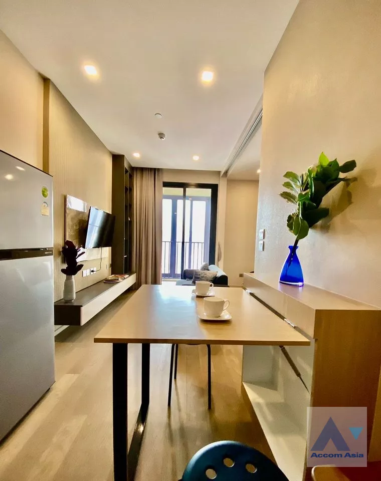  1 Bedroom  Condominium For Rent in Sukhumvit, Bangkok  near BTS Asok - MRT Sukhumvit (AA39599)