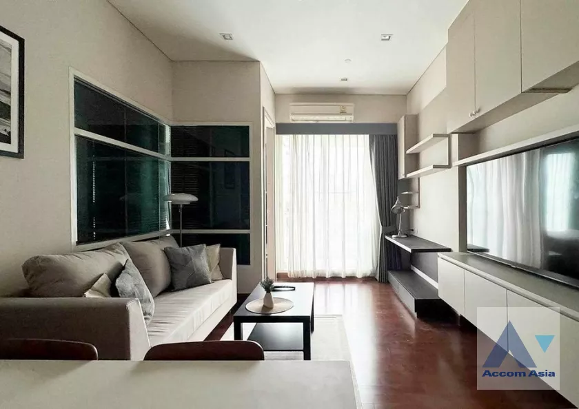  1 Bedroom  Condominium For Rent in Sukhumvit, Bangkok  near BTS Thong Lo (AA39615)