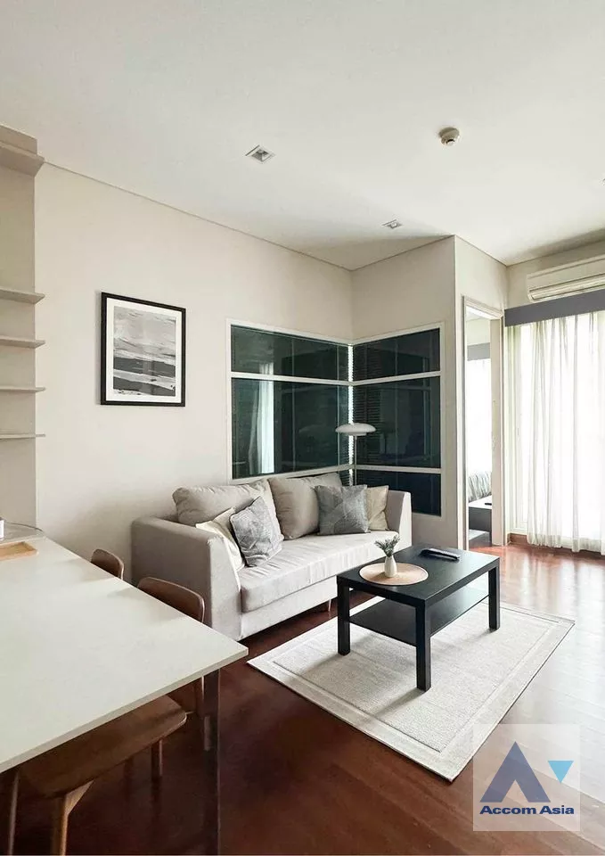  1 Bedroom  Condominium For Rent in Sukhumvit, Bangkok  near BTS Thong Lo (AA39615)