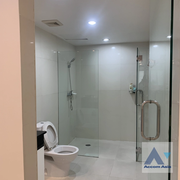 10  3 br Condominium For Sale in Sukhumvit ,Bangkok BTS Asok - MRT Sukhumvit at Sukhumvit Casa AA39649