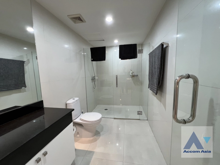 12  3 br Condominium For Sale in Sukhumvit ,Bangkok BTS Asok - MRT Sukhumvit at Sukhumvit Casa AA39649