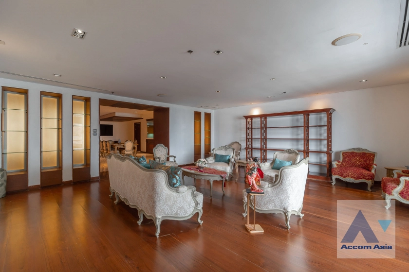 Kallista Mansion Condominium  3 Bedroom for Sale & Rent BTS Nana in Sukhumvit Bangkok