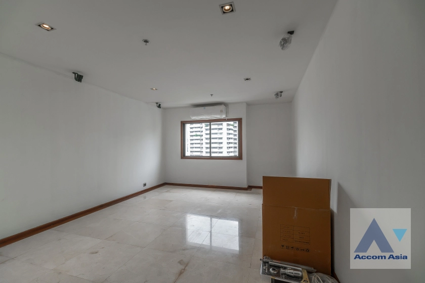 33  3 br Condominium for rent and sale in Sukhumvit ,Bangkok BTS Nana at Kallista Mansion AA39655