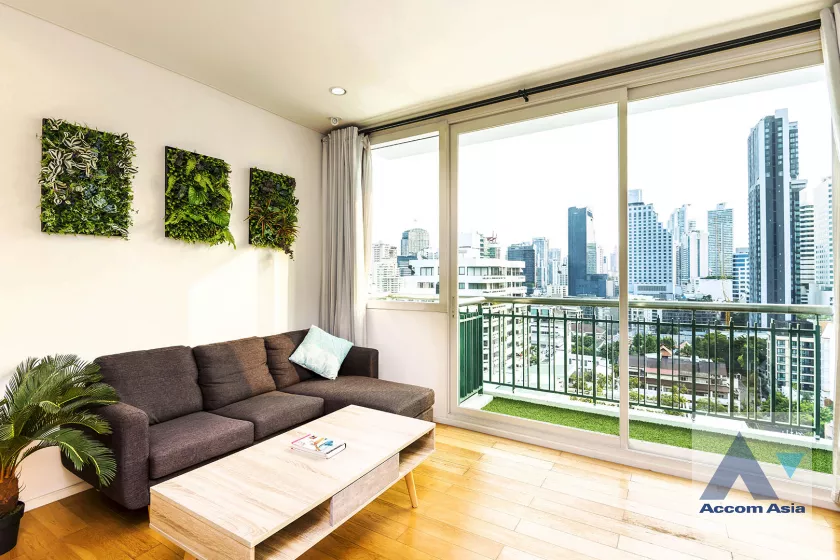  1 Bedroom  Condominium For Rent & Sale in Sukhumvit, Bangkok  near BTS Asok - MRT Sukhumvit (AA39657)