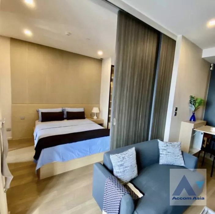  1 Bedroom  Condominium For Rent in Sukhumvit, Bangkok  near BTS Asok - MRT Sukhumvit (AA39680)