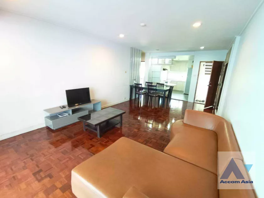 Pet friendly |  2 Bedrooms  Apartment For Rent in Sukhumvit, Bangkok  near BTS Asok - MRT Phetchaburi (AA39681)