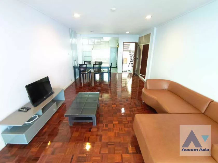 Pet friendly |  2 Bedrooms  Apartment For Rent in Sukhumvit, Bangkok  near BTS Asok - MRT Phetchaburi (AA39681)