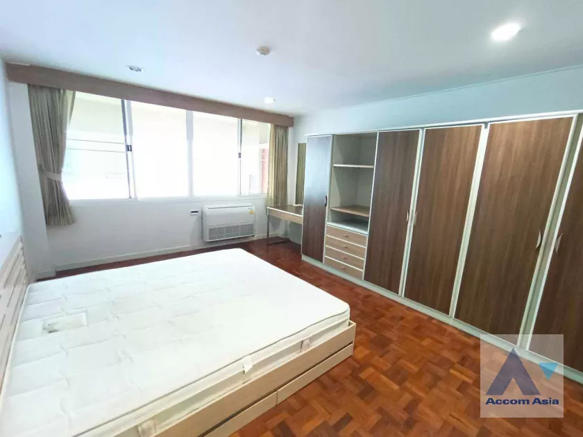 8  2 br Apartment For Rent in Sukhumvit ,Bangkok BTS Asok - MRT Phetchaburi at Greenery garden and privacy AA39681