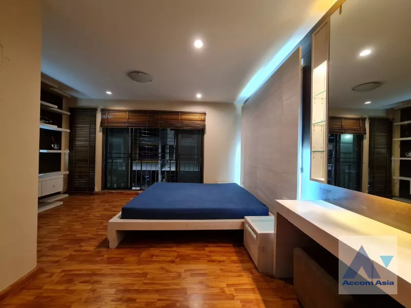 9  3 br Townhouse For Sale in Sukhumvit ,Bangkok BTS Bang Chak at The Private Sukhumvit-Bangchak AA39692