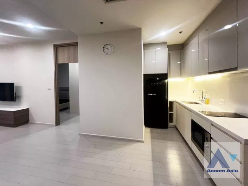  1 Bedroom  Condominium For Sale in Ploenchit, Bangkok  near BTS Ploenchit (AA39697)