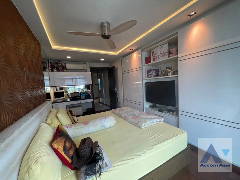 11  4 br Condominium For Sale in Sukhumvit ,Bangkok BTS Asok at Wattana Heights AA39709
