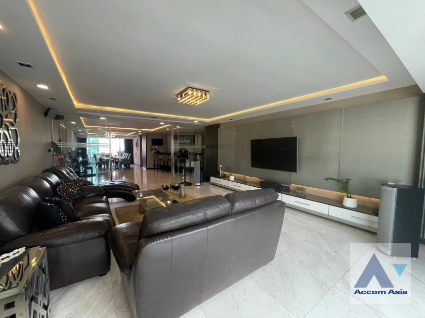  2  4 br Condominium For Sale in Sukhumvit ,Bangkok BTS Asok at Wattana Heights AA39709
