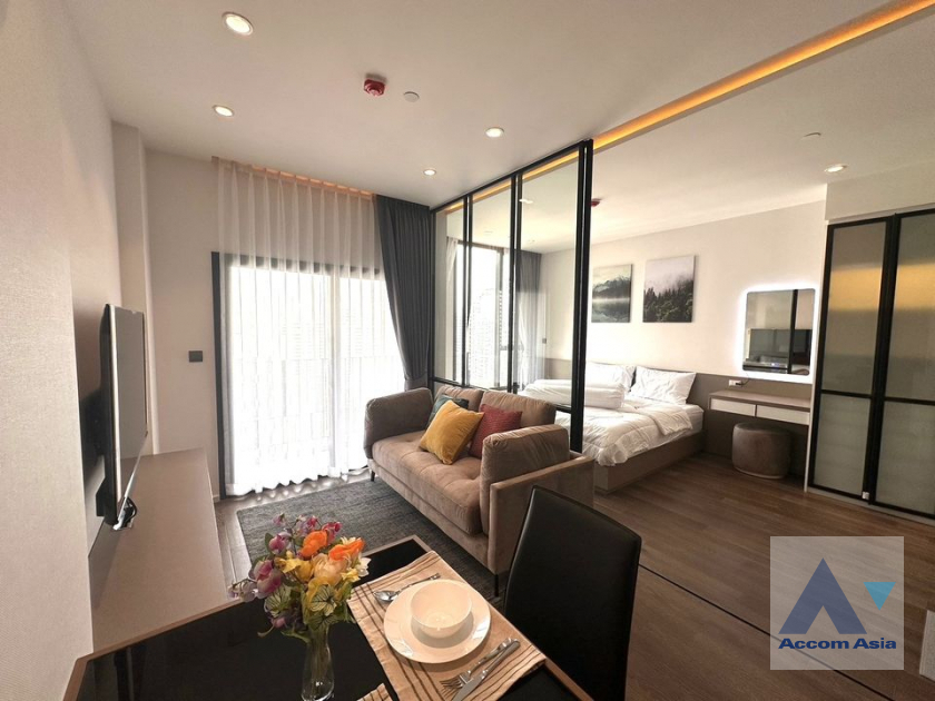  1 Bedroom  Condominium For Rent in Sukhumvit, Bangkok  near BTS Asok - MRT Sukhumvit (AA39784)