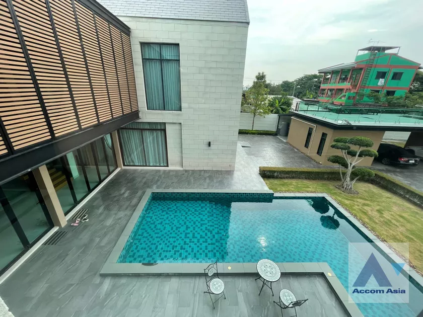 4  3 br House For Sale in Latkrabang ,Bangkok  AA39812