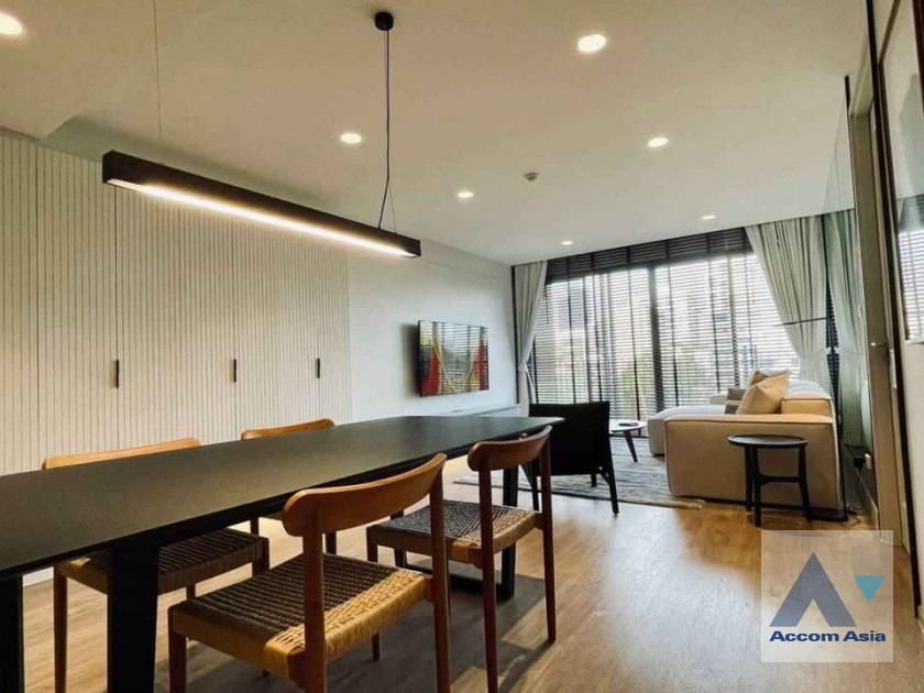  2 Bedrooms  Condominium For Rent & Sale in Ploenchit, Bangkok  near BTS Ploenchit (AA39839)