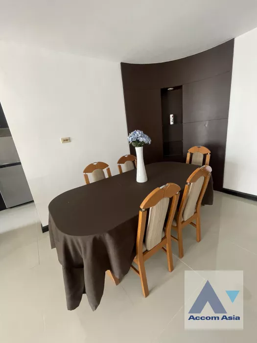  3 Bedrooms  Condominium For Rent in Sukhumvit, Bangkok  near BTS Thong Lo (AA39841)