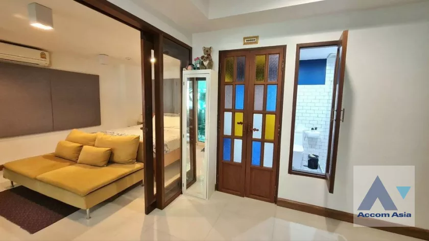 11  3 br Condominium For Sale in Ratchadapisek ,Bangkok MRT Phetchaburi at Brighton Place AA39846