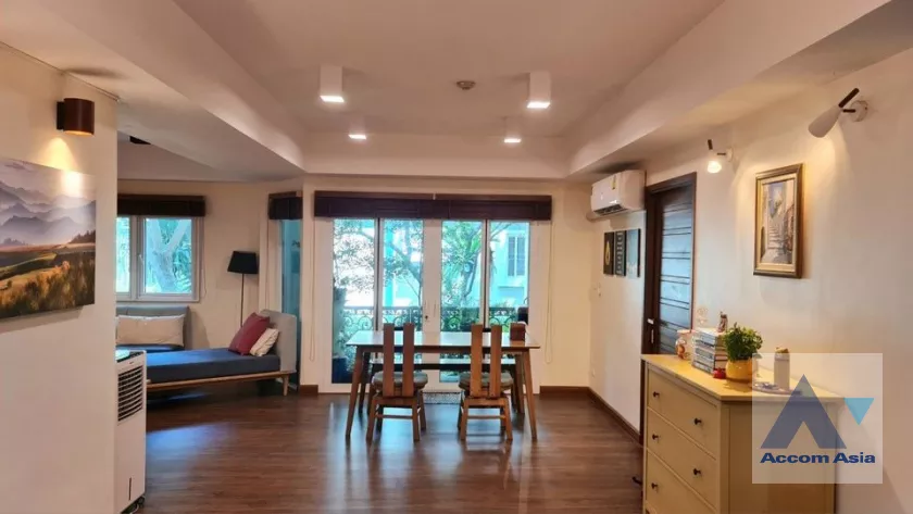  1  3 br Condominium For Sale in Ratchadapisek ,Bangkok MRT Phetchaburi at Brighton Place AA39846