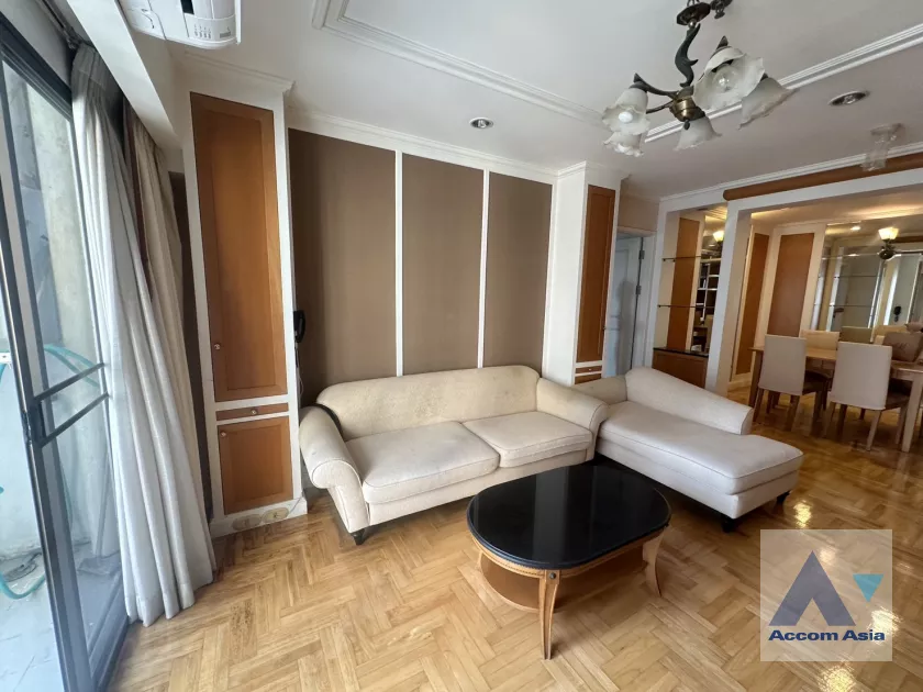  3 Bedrooms  Condominium For Rent in Sukhumvit, Bangkok  near BTS Thong Lo (AA39856)