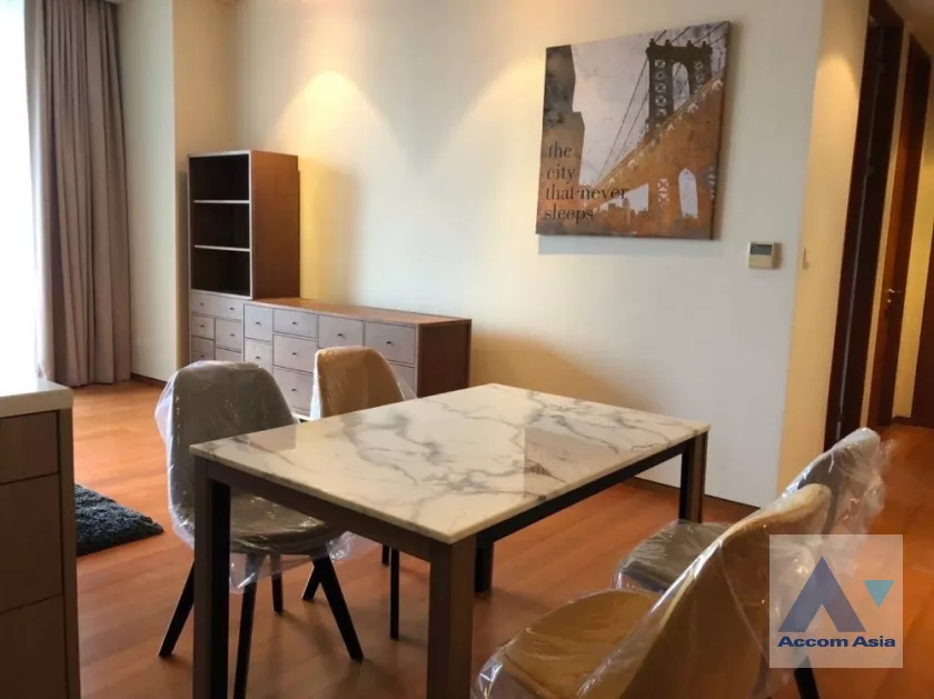  2 Bedrooms  Condominium For Rent in Sathorn, Bangkok  near BTS Chong Nonsi - MRT Lumphini (AA39858)