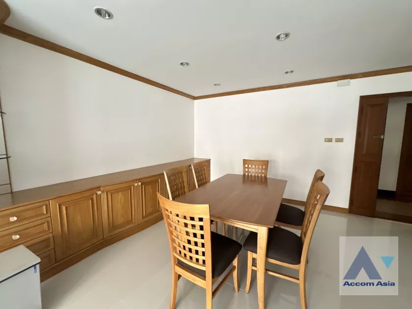  3 Bedrooms  Condominium For Rent in Sukhumvit, Bangkok  near BTS Thong Lo (AA39876)