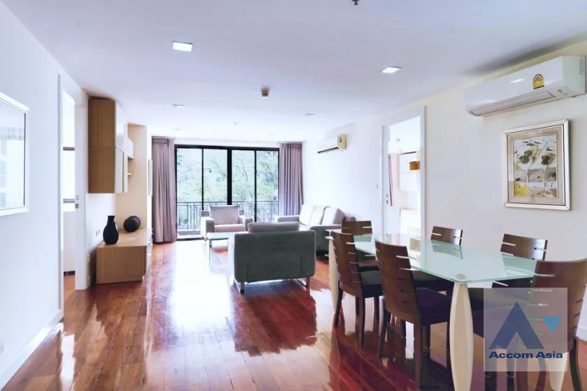  2 Bedrooms  Condominium For Sale in Sukhumvit, Bangkok  near BTS Phrom Phong (AA39896)