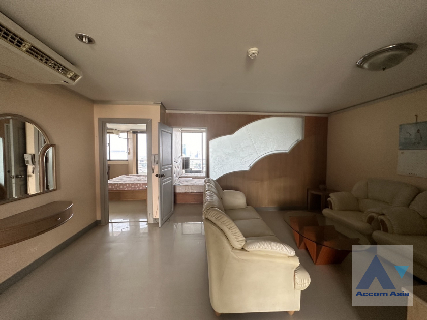  2 Bedrooms  Condominium For Sale in Sukhumvit, Bangkok  near BTS Phrom Phong (AA39928)