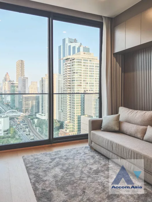  1 Bedroom  Condominium For Rent in Silom, Bangkok  near BTS Chong Nonsi (AA39940)