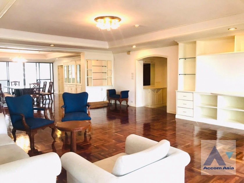  1  3 br Apartment For Rent in Sukhumvit ,Bangkok BTS Phrom Phong at Homely atmosphere AA39948