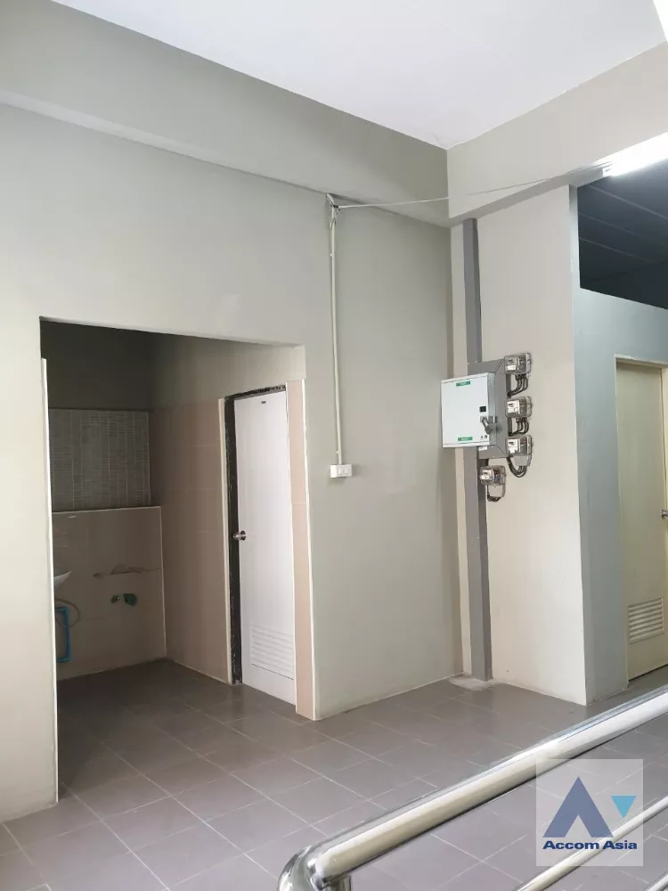 9  5 br Shophouse For Rent in charoenkrung ,Bangkok BTS Talat Phlu AA39949