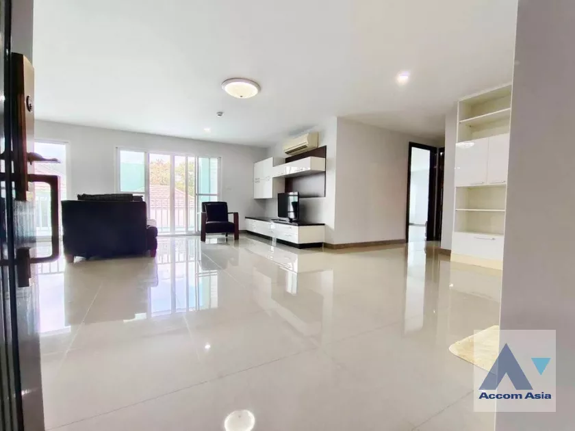  1  4 br Condominium For Sale in Ratchadapisek ,Bangkok ARL Hua Mak at Le Celeste Condominium  AA39971