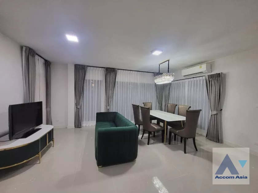  1  4 br Townhouse For Rent in Latkrabang ,Bangkok  at Baan Klang Mueng Ramintra 83 Station AA39972