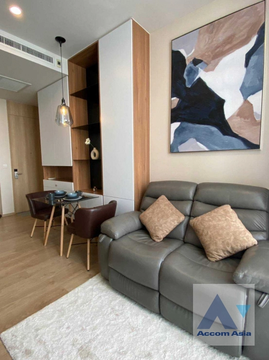  1 Bedroom  Condominium For Rent in Sukhumvit, Bangkok  near BTS Asok - MRT Sukhumvit (AA39974)