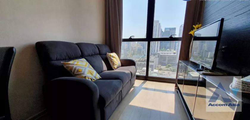  1 Bedroom  Condominium For Rent in Sukhumvit, Bangkok  near BTS Asok - MRT Sukhumvit (AA39978)