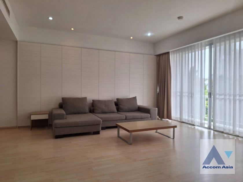  2 Bedrooms  Apartment For Rent in Sukhumvit, Bangkok  near BTS Phrom Phong (AA39988)