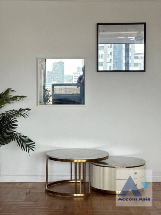 6  3 br Apartment For Rent in Sukhumvit ,Bangkok BTS Phrom Phong at Pet friendly - High rise Apartment AA39990