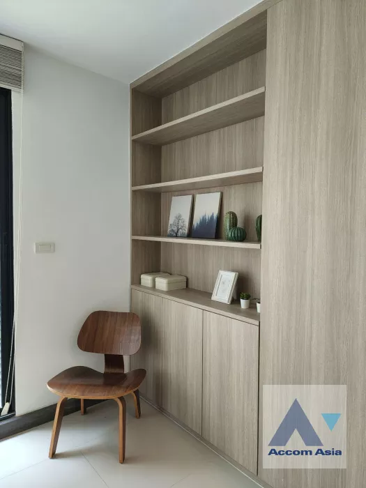  2 Bedrooms  Condominium For Rent in Sukhumvit, Bangkok  near BTS Asok - MRT Sukhumvit (AA40065)