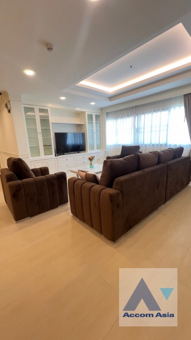  1  3 br Apartment For Rent in Sukhumvit ,Bangkok BTS Phrom Phong at Newly renovated AA40067