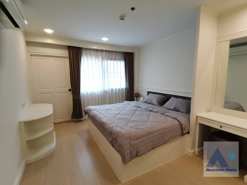 8  3 br Apartment For Rent in Sukhumvit ,Bangkok BTS Phrom Phong at Newly renovated AA40067