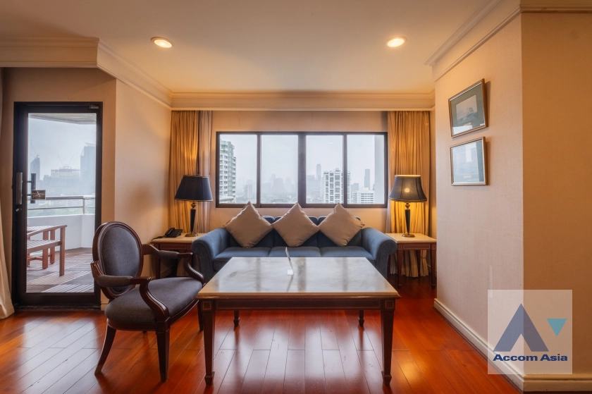 Lake View |  2 Bedrooms  Apartment For Rent in Sukhumvit, Bangkok  near BTS Asok (AA40072)