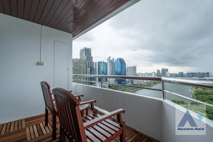 9  3 br Apartment For Rent in Sukhumvit ,Bangkok BTS Asok at Centre Point Sukhumvit 10 AA40074