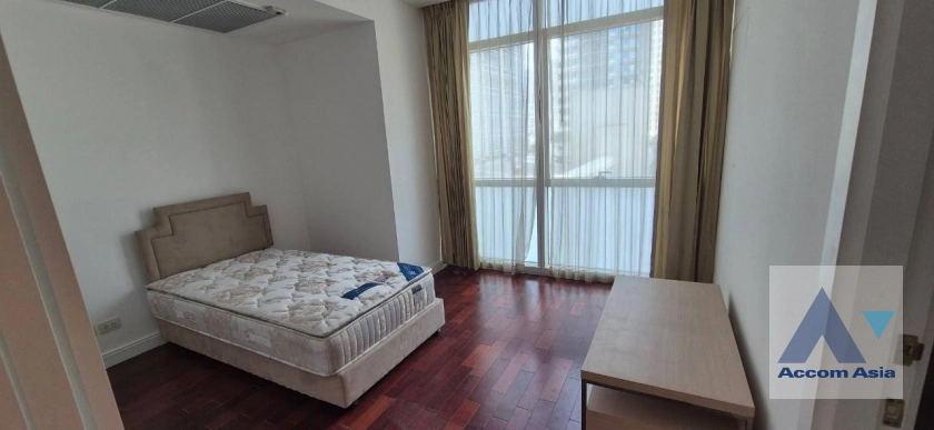 6  2 br Condominium For Rent in Ploenchit ,Bangkok BTS Ploenchit at Athenee Residence AA40090