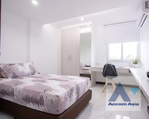 19  3 br Apartment For Rent in Sukhumvit ,Bangkok BTS Punnawithi at Apartment complex in Bangkok AA40092