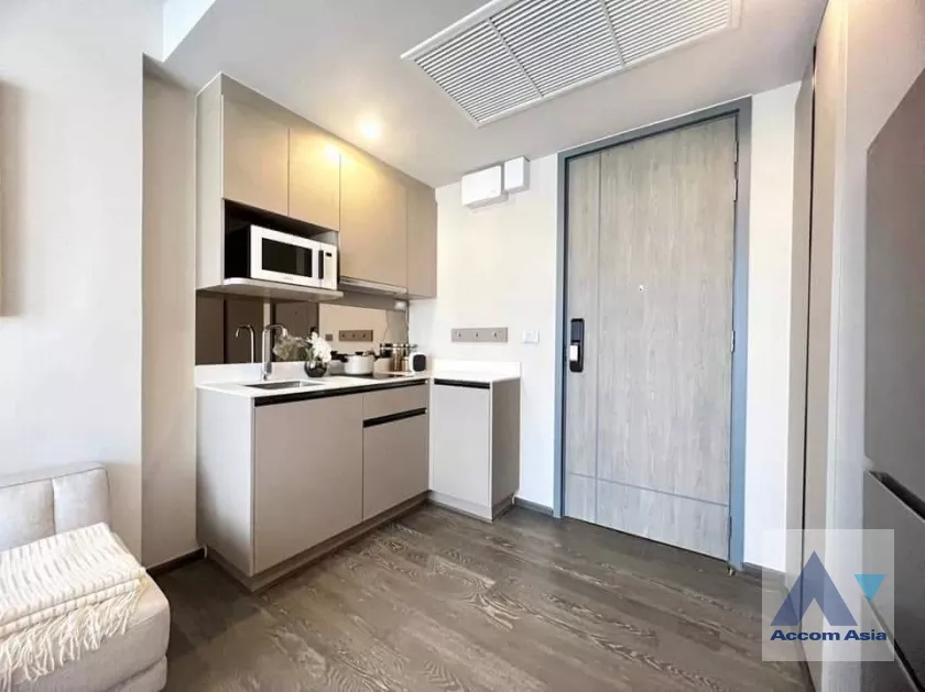  1 Bedroom  Condominium For Rent in Sukhumvit, Bangkok  near MRT Khlong Toei (AA40097)