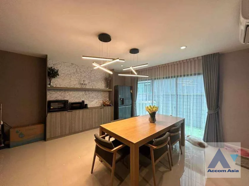  1  3 br Townhouse For Sale in Pattanakarn ,Bangkok ARL Ramkhamhaeng at Nirvana Define Srinakarin Rama9  AA40105