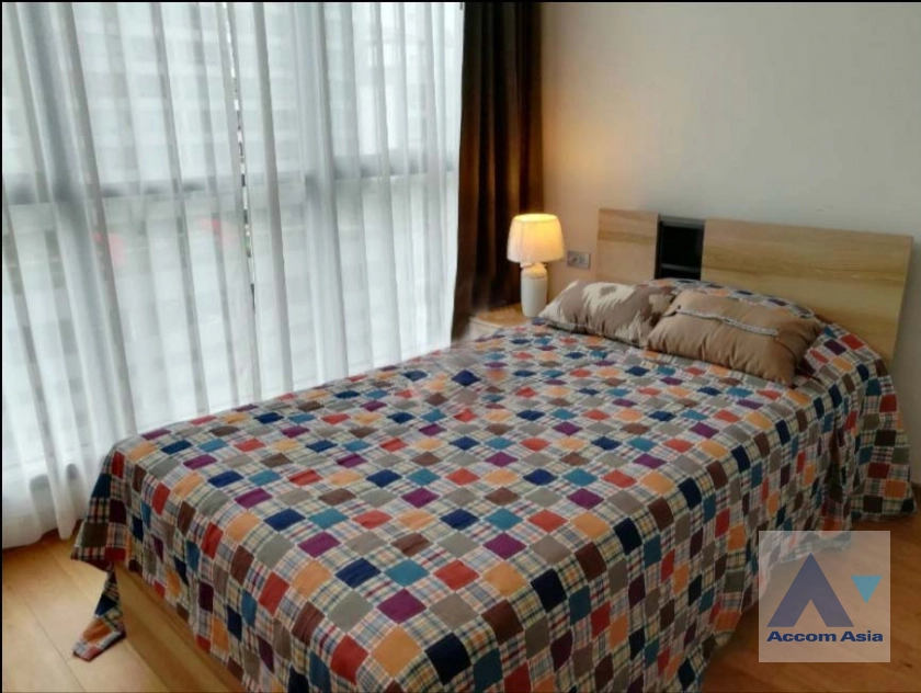  3 Bedrooms  Condominium For Rent in Sukhumvit, Bangkok  near BTS Nana (AA40129)