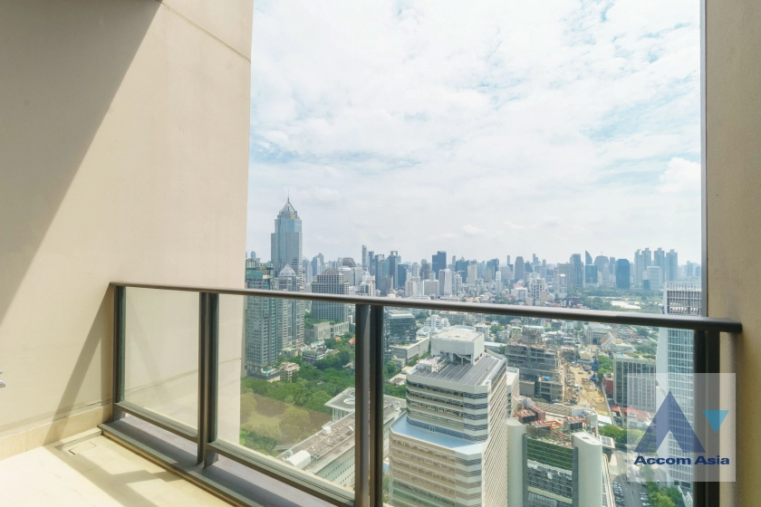 40  4 br Condominium For Rent in Ploenchit ,Bangkok BTS Ratchadamri at The Residences at Sindhorn Kempinski Hotel Bangkok AA40147